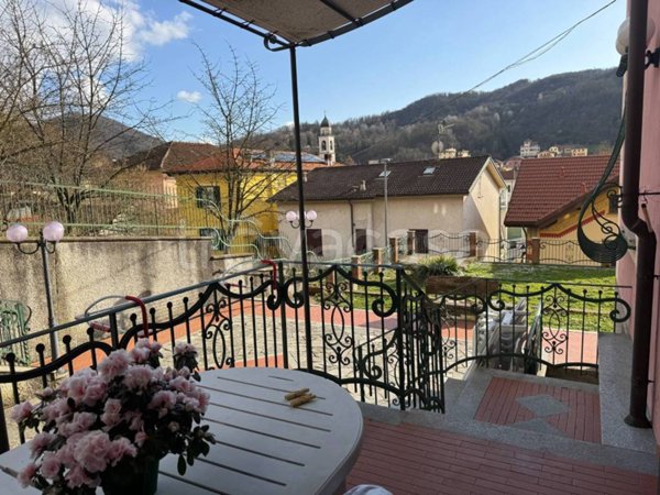 casa indipendente in vendita a Ronco Scrivia