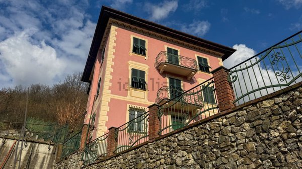 casa indipendente in vendita a Ronco Scrivia