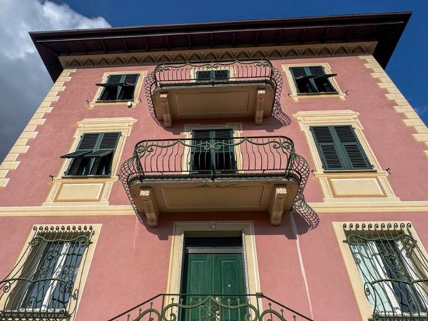 casa indipendente in vendita a Ronco Scrivia in zona Giacoboni