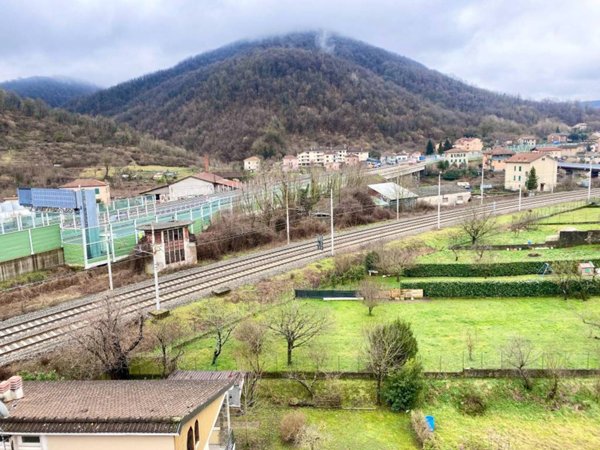 appartamento in vendita a Ronco Scrivia in zona Borgo Fornari