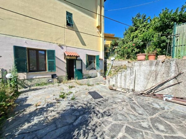 appartamento in vendita a Ronco Scrivia in zona Borgo Fornari