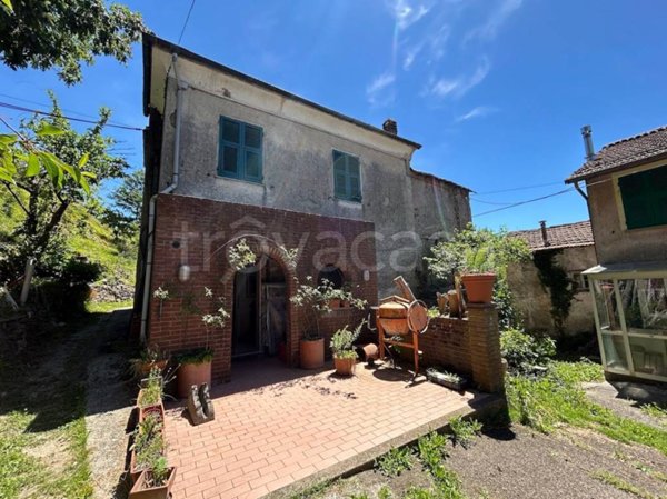 casa indipendente in vendita a Ronco Scrivia in zona Borgo Fornari