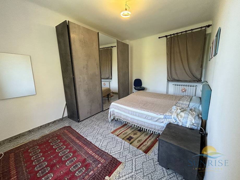 casa indipendente in vendita a Ronco Scrivia in zona Borgo Fornari