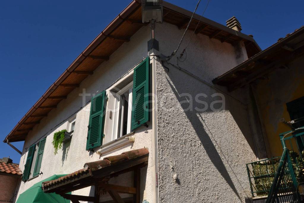 appartamento in vendita a Ronco Scrivia in zona Borgo Fornari