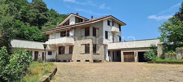casa indipendente in vendita a Rossiglione