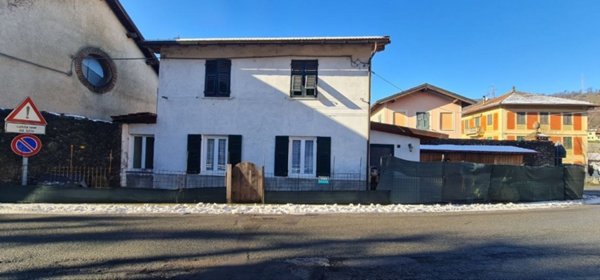 casa indipendente in vendita a Rossiglione