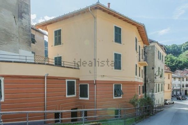 casa indipendente in vendita a Rossiglione