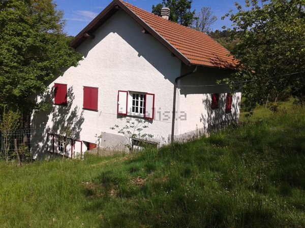 casa indipendente in vendita a Rossiglione