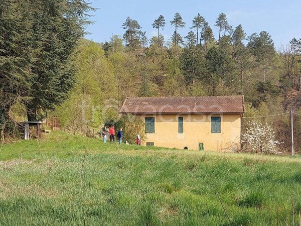 casa indipendente in vendita a Rossiglione