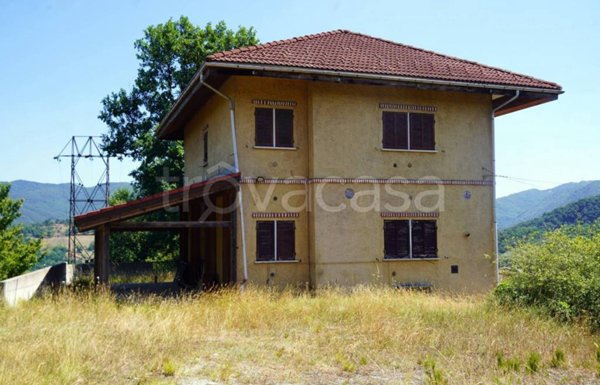 casa indipendente in vendita a Rossiglione