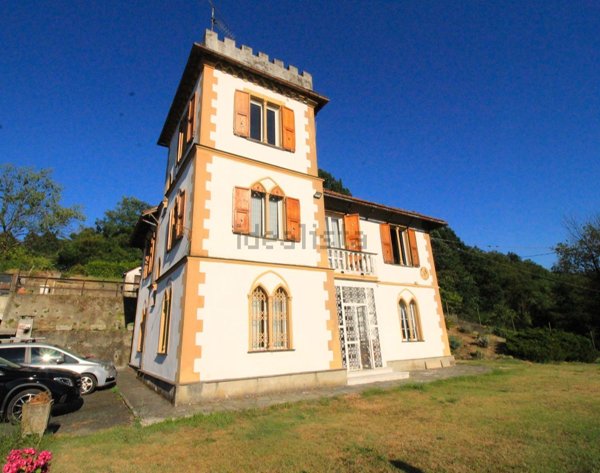 casa indipendente in vendita a Rossiglione