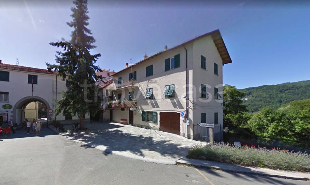 appartamento in vendita a Rovegno