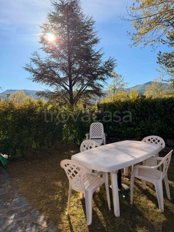 appartamento in vendita a Rovegno in zona Casanova