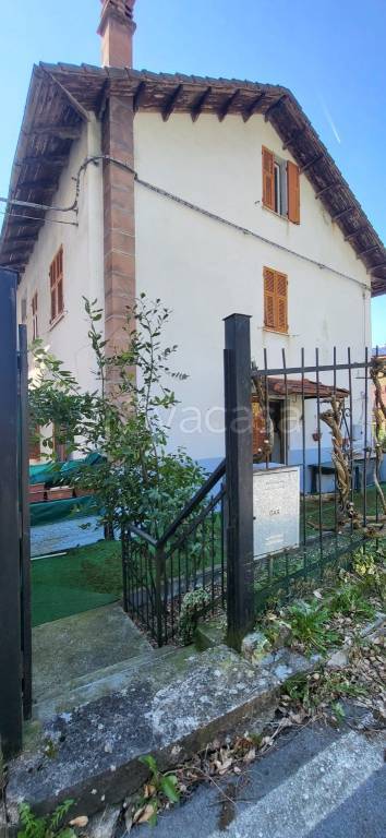 appartamento in vendita a Rovegno in zona Casanova