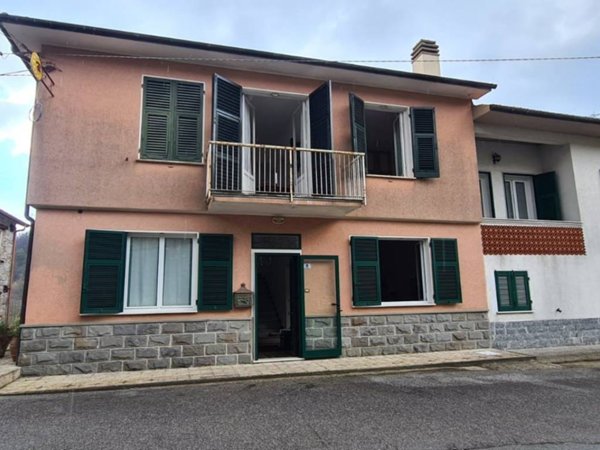 casa indipendente in vendita a San Colombano Certenoli in zona San Colombano
