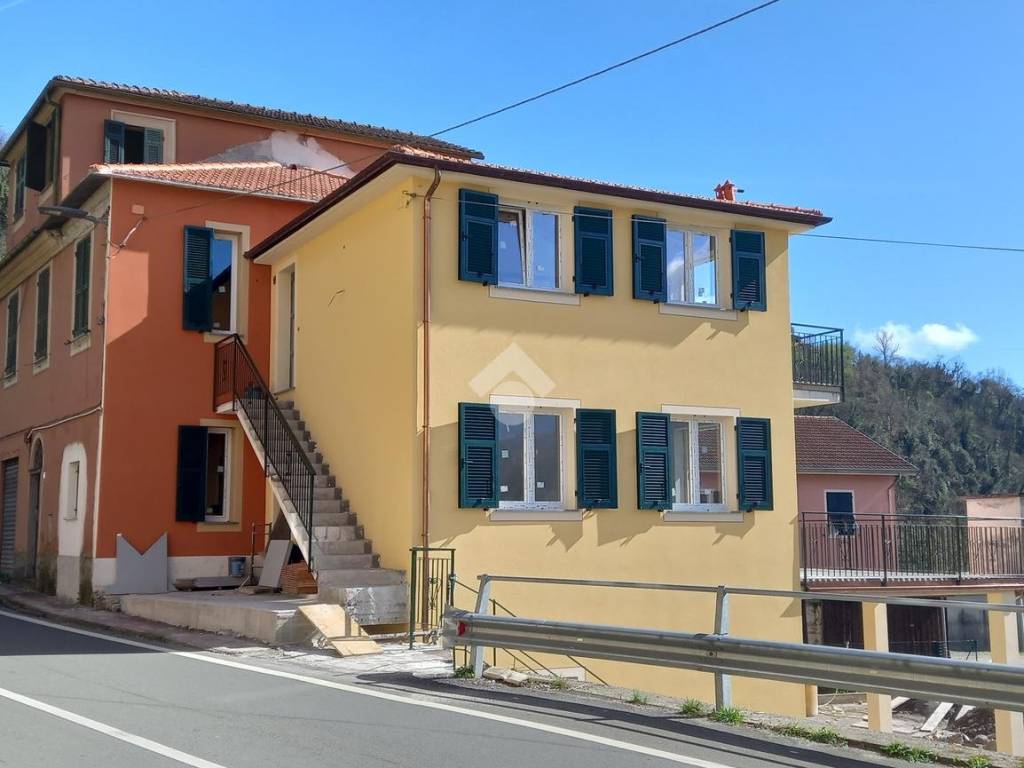 appartamento in vendita a San Colombano Certenoli in zona Certenoli