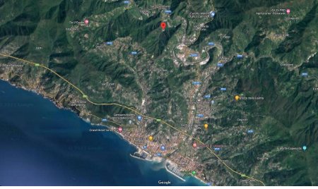 casa indipendente in vendita a San Colombano Certenoli