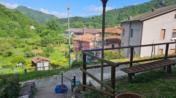 appartamento in vendita a San Colombano Certenoli in zona San Colombano