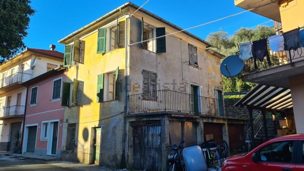 casa indipendente in vendita a San Colombano Certenoli in zona San Colombano
