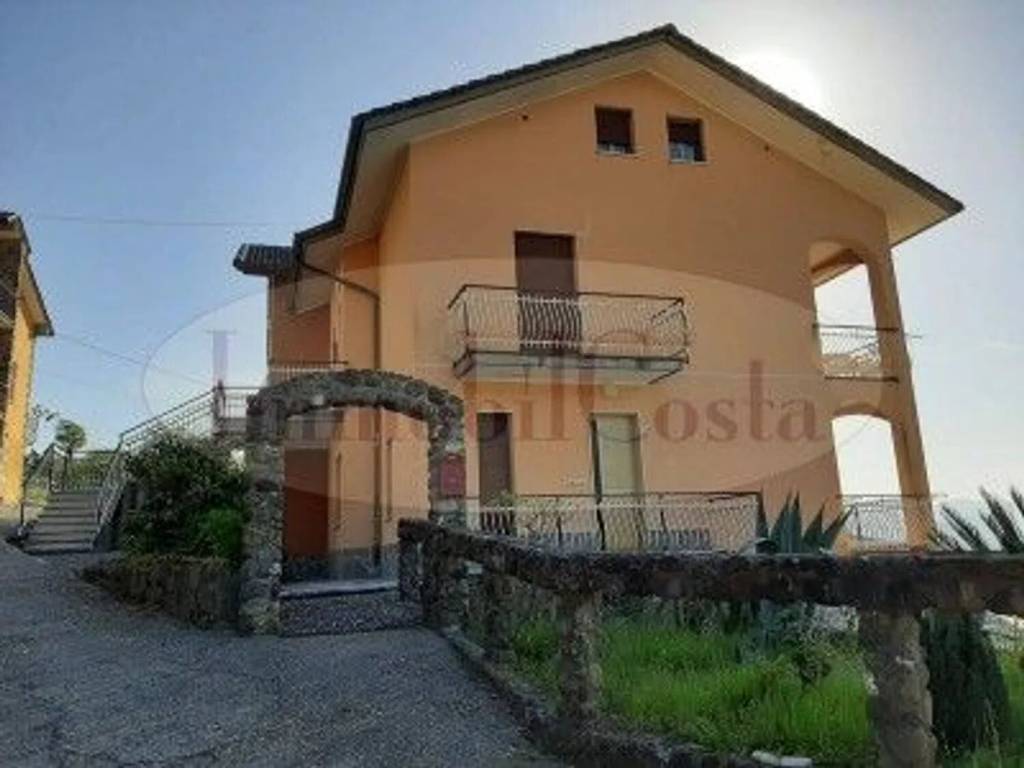 appartamento in vendita a San Colombano Certenoli