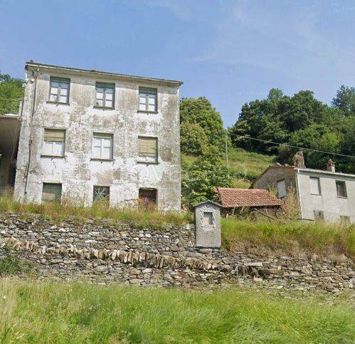 casa indipendente in vendita a San Colombano Certenoli