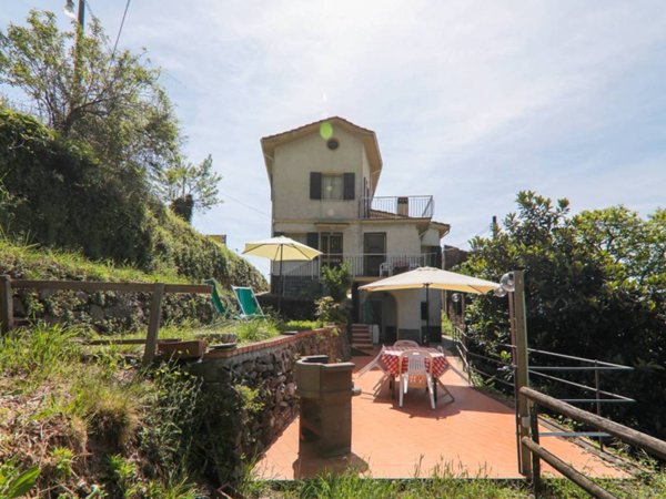 casa indipendente in vendita a San Colombano Certenoli in zona Chiesa Nuova