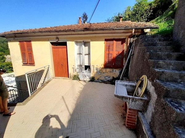 casa indipendente in vendita a San Colombano Certenoli in zona San Colombano