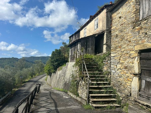 appartamento in vendita a San Colombano Certenoli