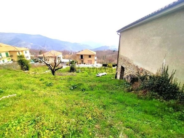 pentavano in vendita a San Colombano Certenoli