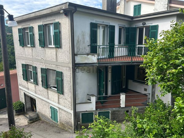 casa indipendente in vendita a San Colombano Certenoli