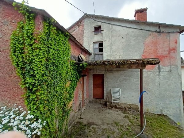 pentavano in vendita a San Colombano Certenoli in zona Baranzuolo