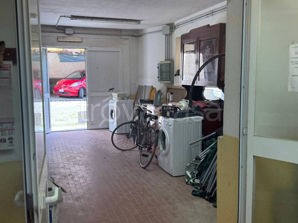 locale commerciale in vendita a San Colombano Certenoli in zona San Colombano