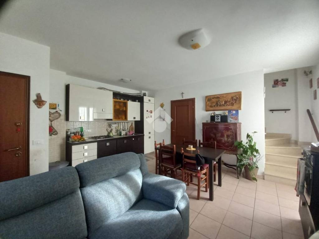 appartamento in vendita a San Colombano Certenoli in zona San Colombano