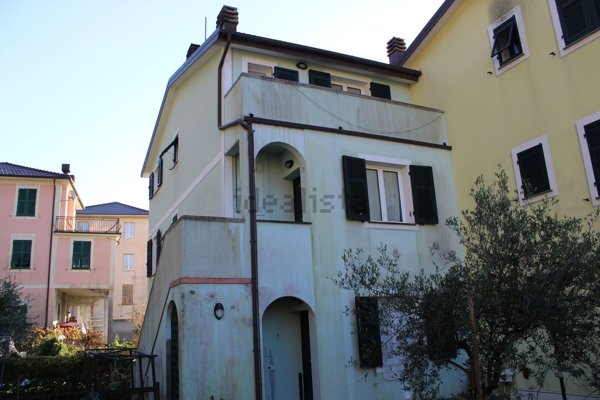 appartamento in vendita a San Colombano Certenoli in zona Calvari