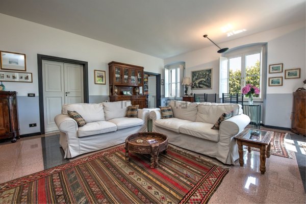 casa indipendente in vendita a San Colombano Certenoli