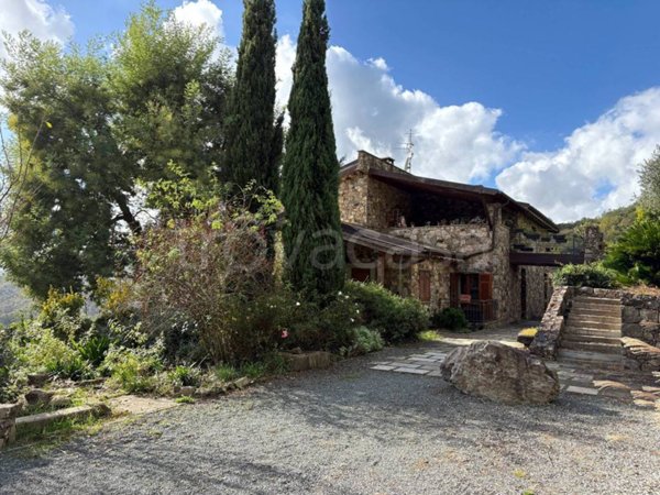 appartamento in vendita a San Colombano Certenoli in zona San Colombano