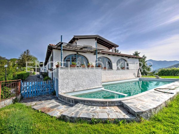 casa indipendente in vendita a San Colombano Certenoli