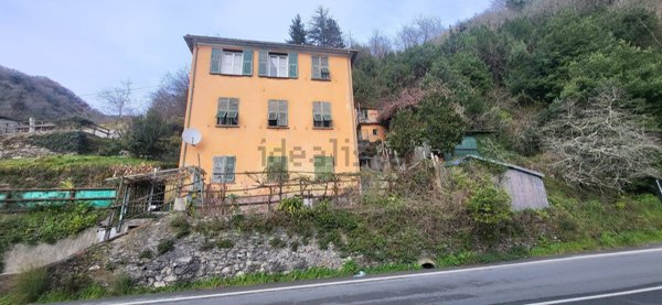 appartamento in vendita a San Colombano Certenoli in zona Bavaggi