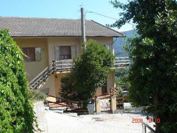 appartamento in vendita a San Colombano Certenoli