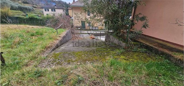terreno edificabile in vendita a San Colombano Certenoli