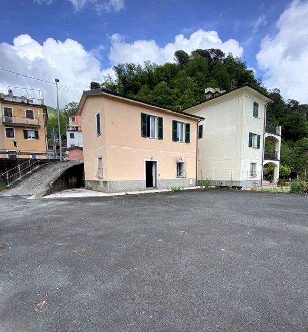 casa indipendente in vendita a San Colombano Certenoli