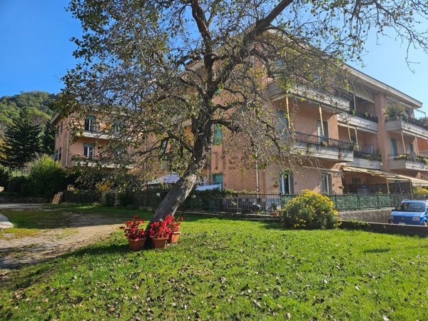 appartamento in vendita a San Colombano Certenoli in zona Calvari