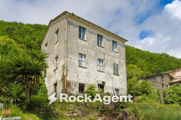 casa indipendente in vendita a San Colombano Certenoli in zona Camposasco