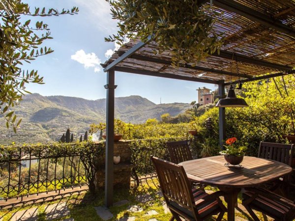 casa indipendente a Santa Margherita Ligure in zona San Lorenzo della Costa