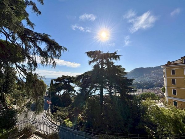 appartamento in vendita a Santa Margherita Ligure in zona Paraggi