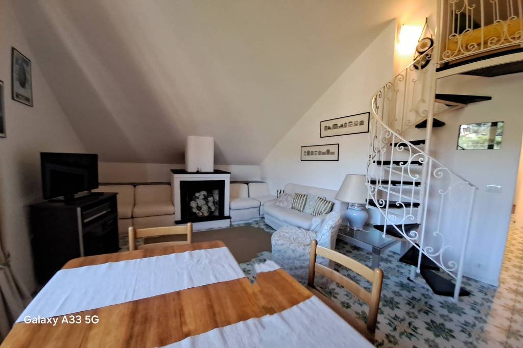 appartamento in vendita a Santa Margherita Ligure in zona Nozarego