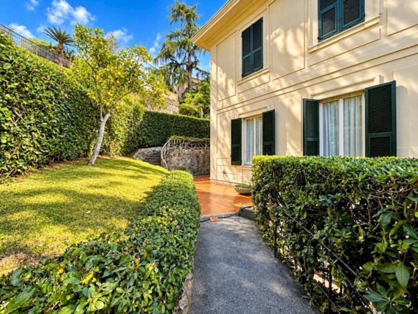 appartamento in vendita a Santa Margherita Ligure in zona Paraggi