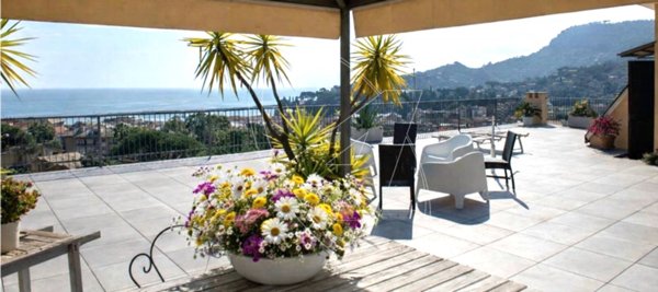 appartamento in vendita a Santa Margherita Ligure in zona Nozarego