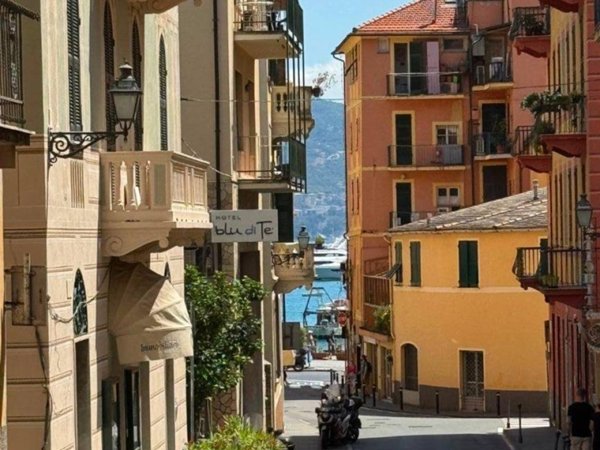 appartamento in vendita a Santa Margherita Ligure in zona Nozarego
