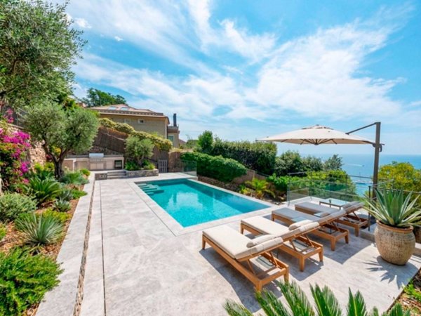 casa indipendente in vendita a Santa Margherita Ligure in zona Nozarego